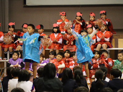 １番音楽劇スイミー (8)