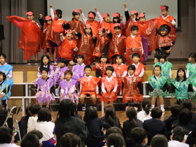 １番音楽劇スイミー (16)